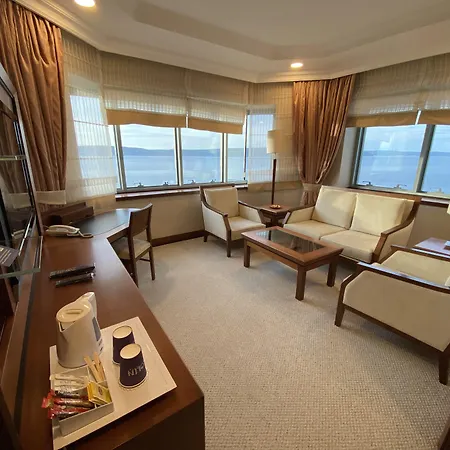 Kolin & Convention Center 5*