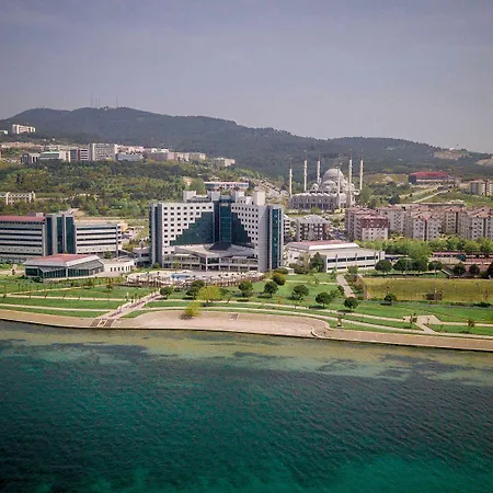 Kolin & Convention Center Hotel