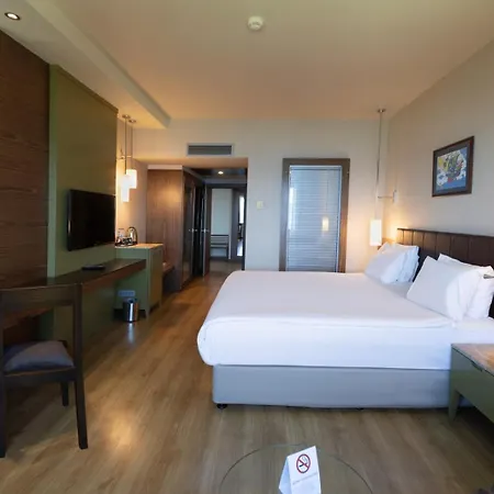 Kolin & Convention Center 5*