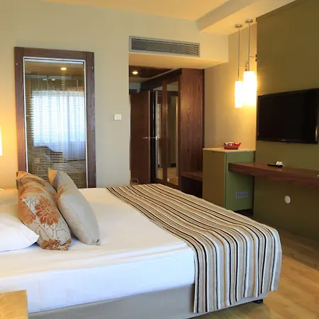 Kolin & Convention Center 5* צ'נקלה