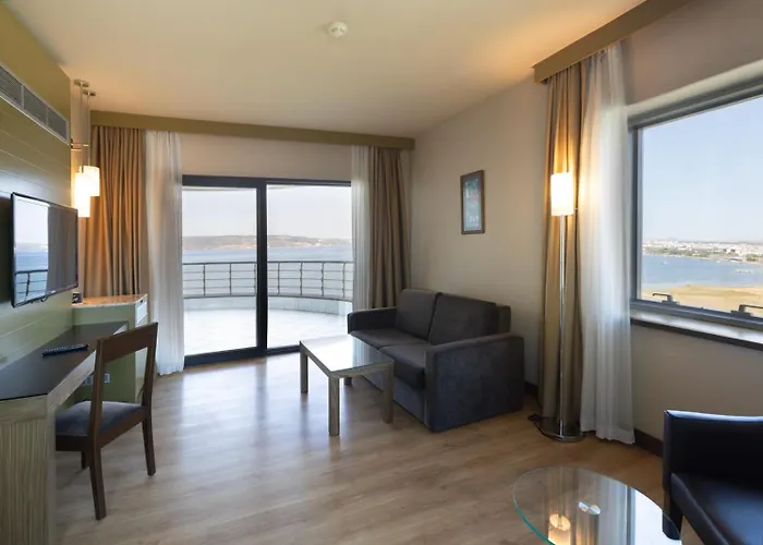 Kolin & Convention Center Hotell 5*